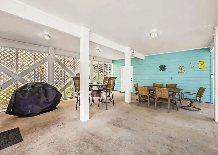 6 Min Walk To Pool Fishing Pier Sleeps 10 Holiday home Gulf Shores