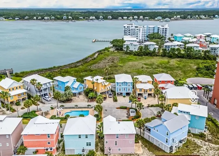 6 Min Walk To Pool Fishing Pier Sleeps 10 Holiday home Gulf Shores